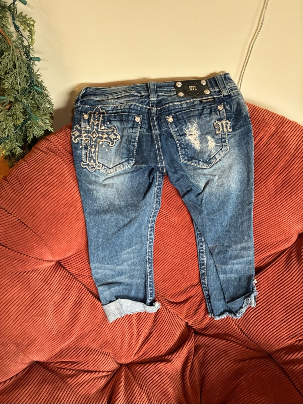 Miss Me Dark Blue Embellished Ankle Jeans with Cross Pocket